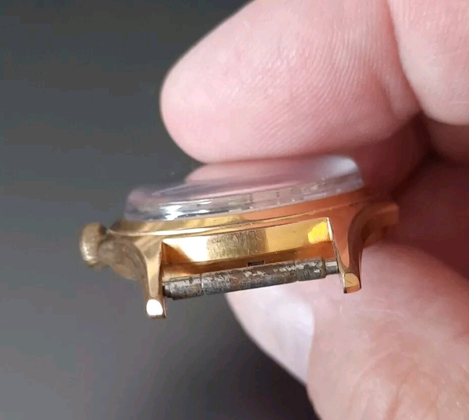 Vintage VOSTOK cal. 2605. USSR 60 Vostok wrist watch 17 Jewels Gold Plated.
