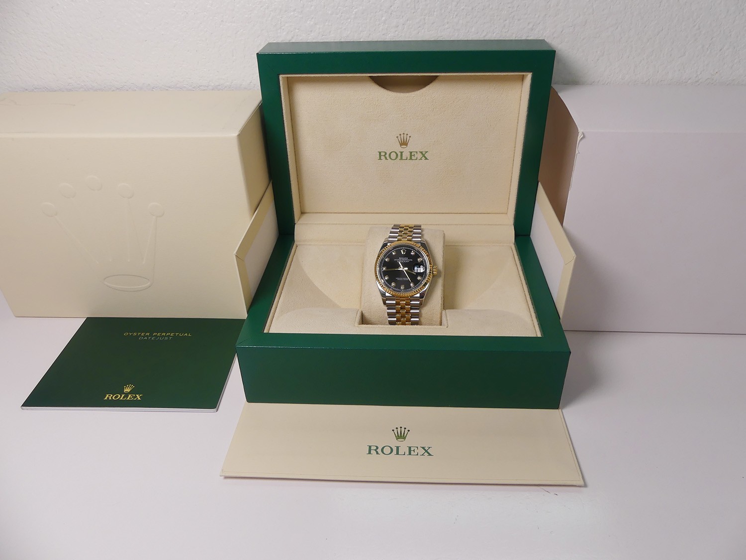 Rolex SS/18K yellow gold Datejust 36mm, black diamond dial, Jubilee 126233, box