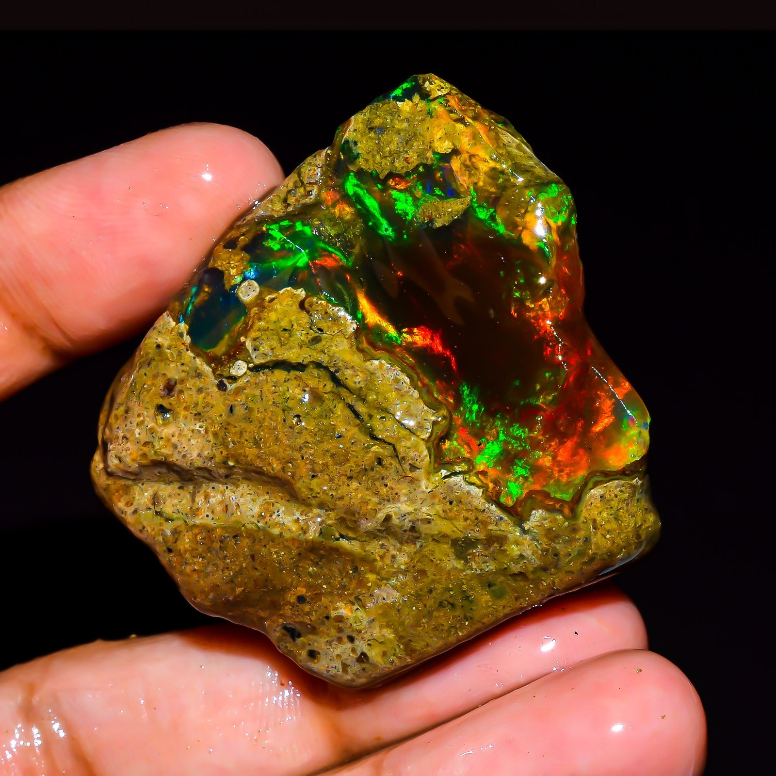 80.50 Ct Natural Fire Ethiopian Opal Oil Rough Gemstone For Jewelry 41x38x13 mm