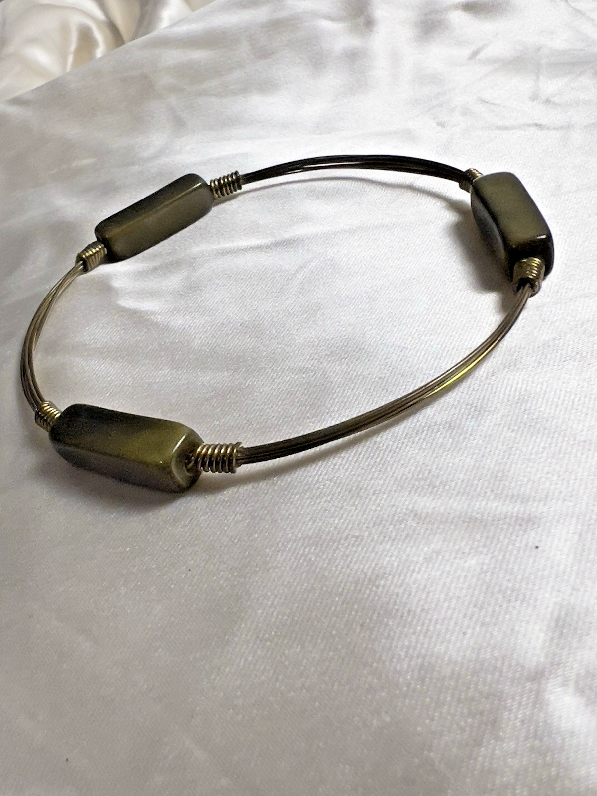 Vintage Minimalist Brass Wire Bangle – 3” Diameter with Rectangular Beads