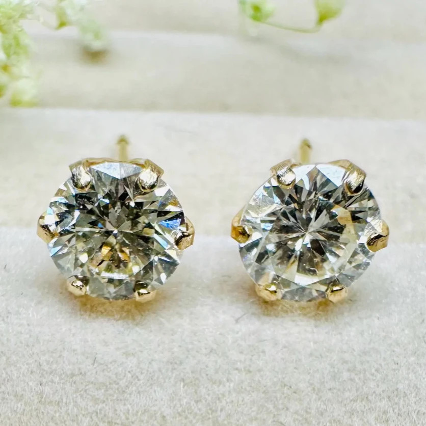 K18 Natural Diamond earrings total 0.1ct – 0.6ct/ White / JAPAN Seller