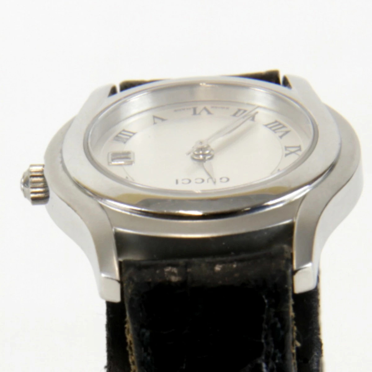 Gucci 5500L Silver St. Steel Quartz Round Watch Used with Box and Guarantee
