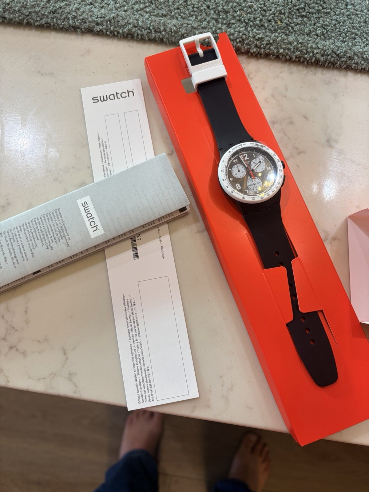 Swatch Nothing Basic About Black Watch (New)