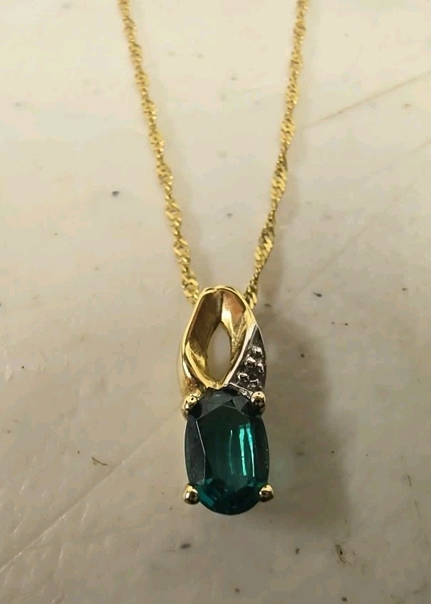 10k Yellow Gold 20″ Neckalce With 10k Emerald And Diamond Accent Pendant