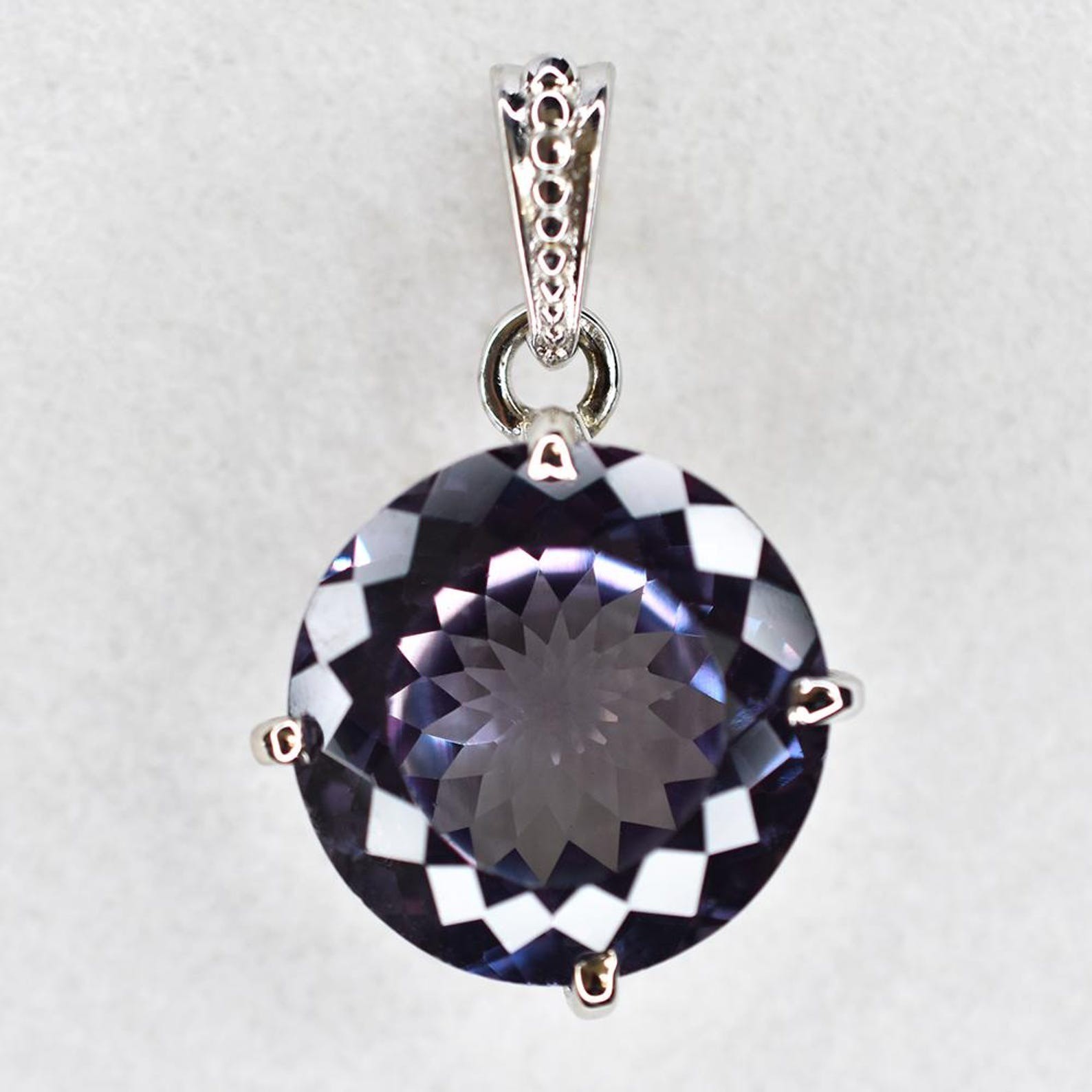 Natural 36.20 CT Color Change Alexandrite Certified Gemstone Pendant 925 Silver