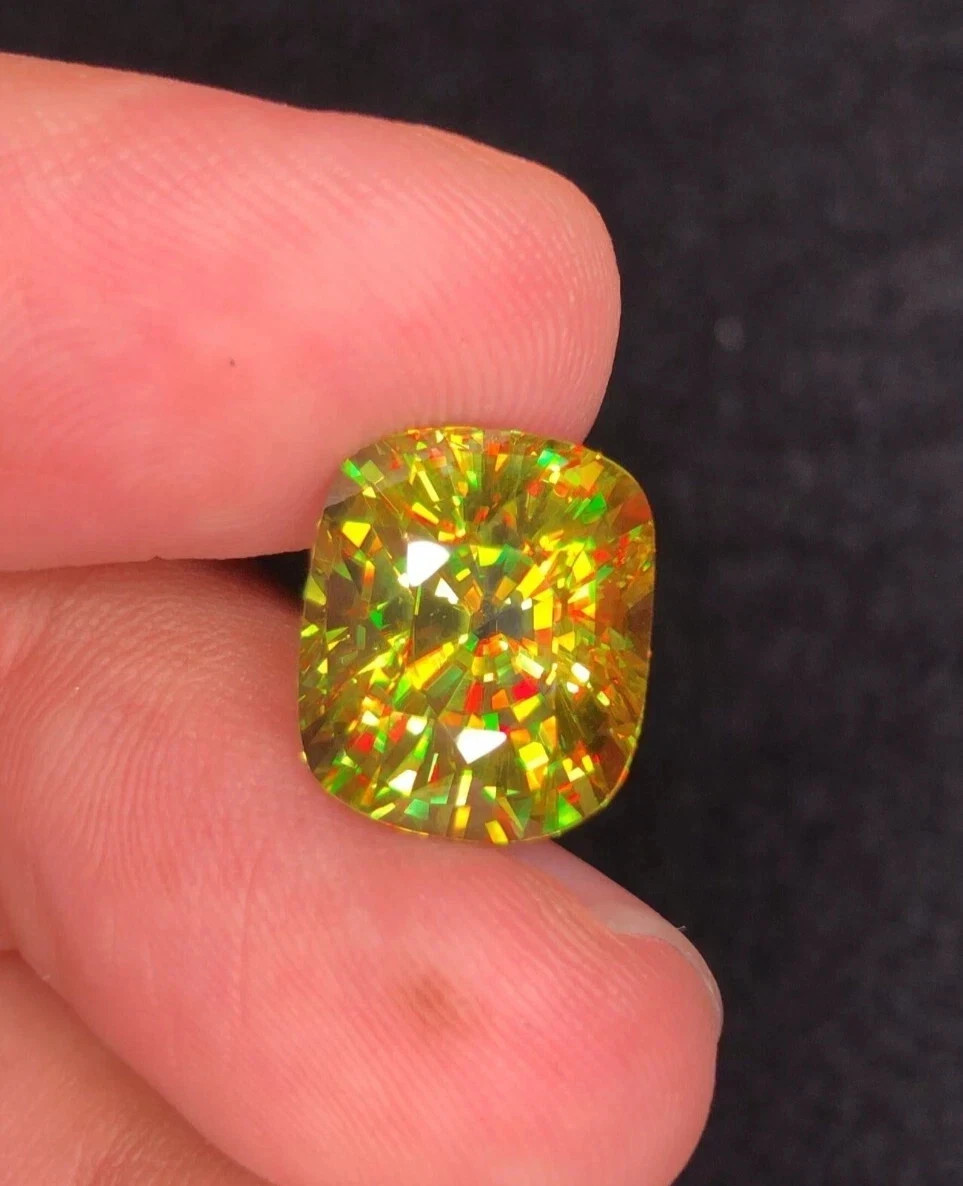 5 Ct Natural Full Fire Sphene Titanite Cushion Cut Gemstone For Jewellery Making