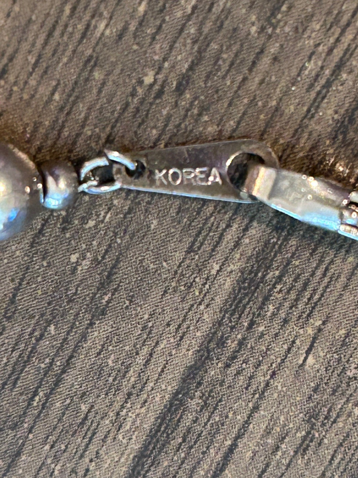 Graduated Bead Silver Tone Necklace Round Beads Approx 24” Lobster Clasp Korea