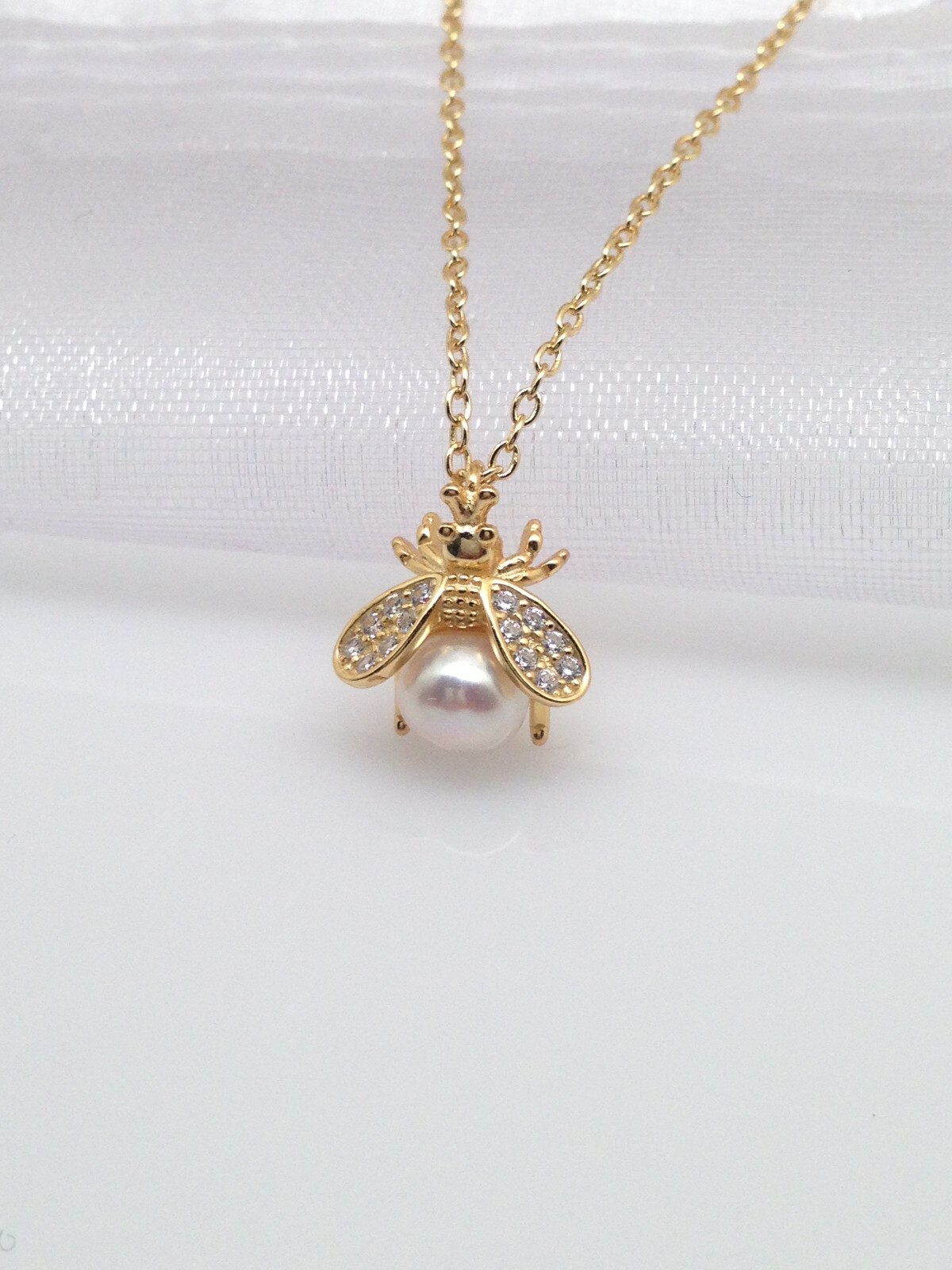 925 Sterling Silver Cz Pearl Bumble Bee Pendant Necklace 11mm(0.43″) 17.75″