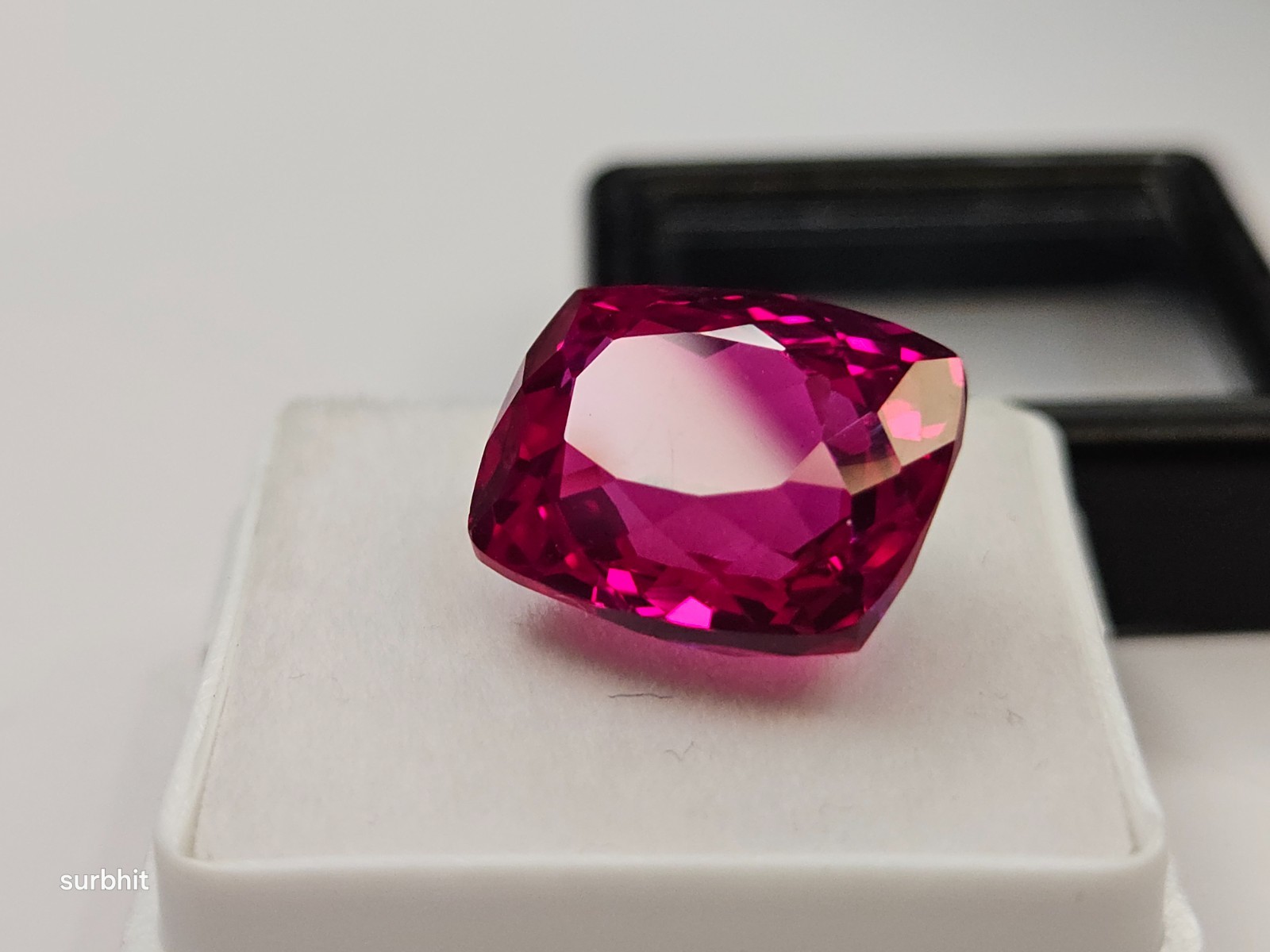 Dark Pink Sapphire Cushion Cut 14+Ct Natural Certified Loose Gemstone