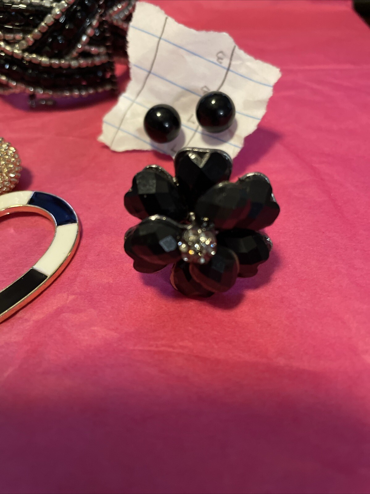 Lot Of Jewelry / Earrings , Rings, Bracket