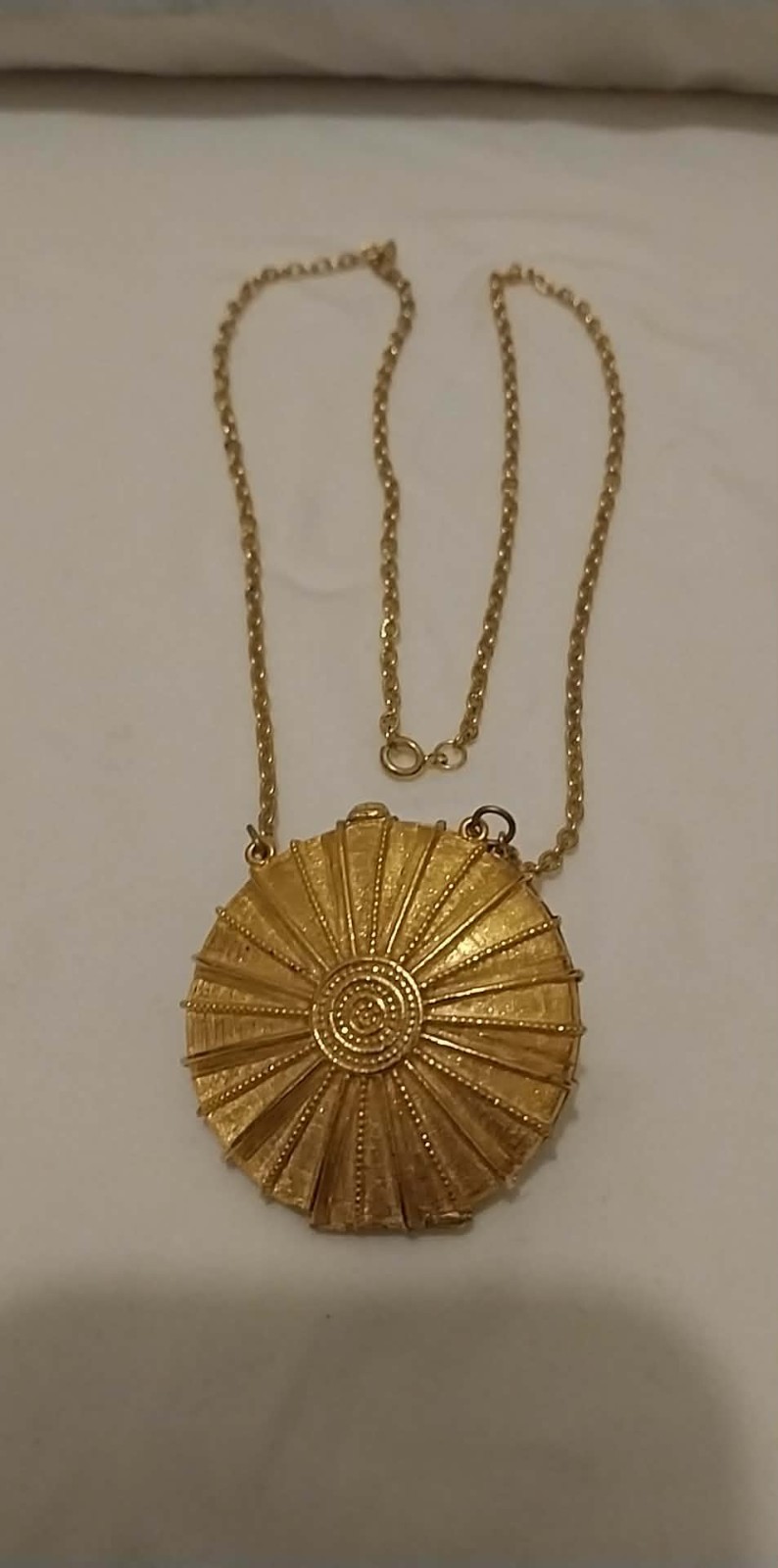 Vtg Estée Lauder Perfume Compact Pendant Necklace
