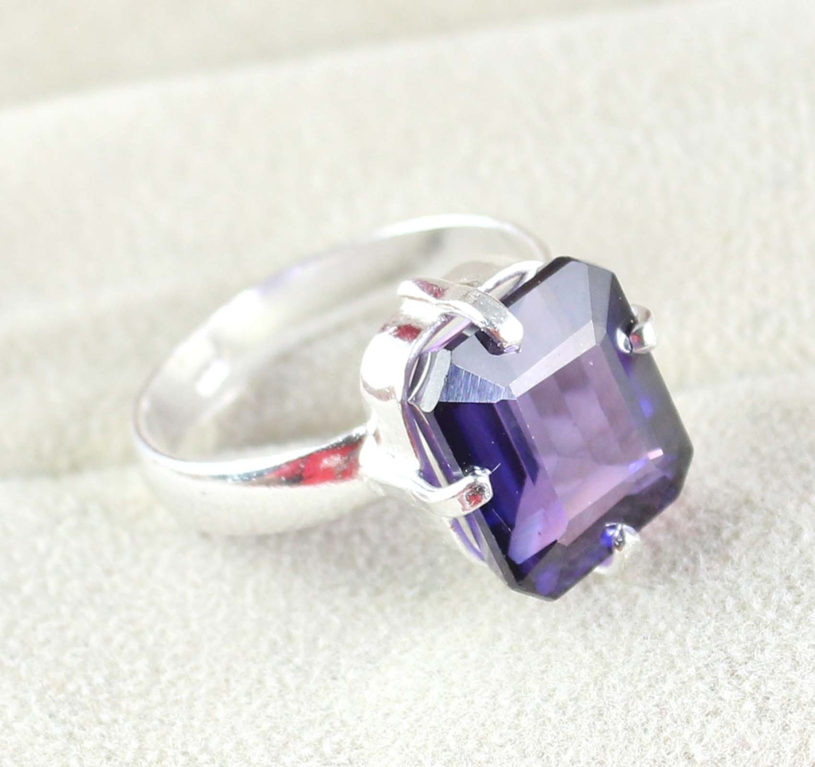 Natural Boysenberry Sapphire 10.55 Ct Octagon Gemstone Ring Thanksgiving Offer
