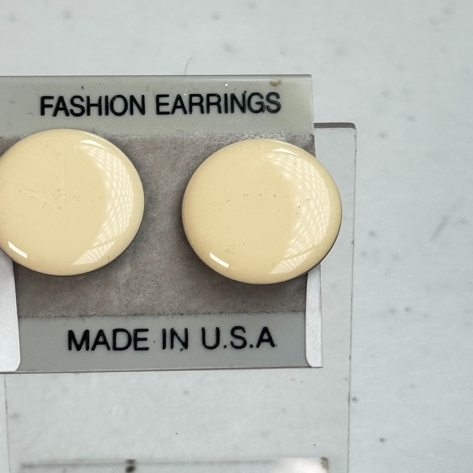 Vintage Pierced Earrings Stud Beige Cream Round Circle Disc Enamel 90s Y2K 80s