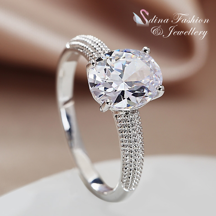 18K White Gold Plated Cubic Zirconia Stunning Single Oval Cut Engagement Ring