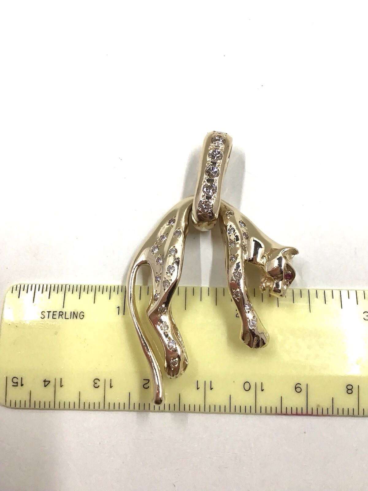14K YG Hanging Panther Diamond Pendant