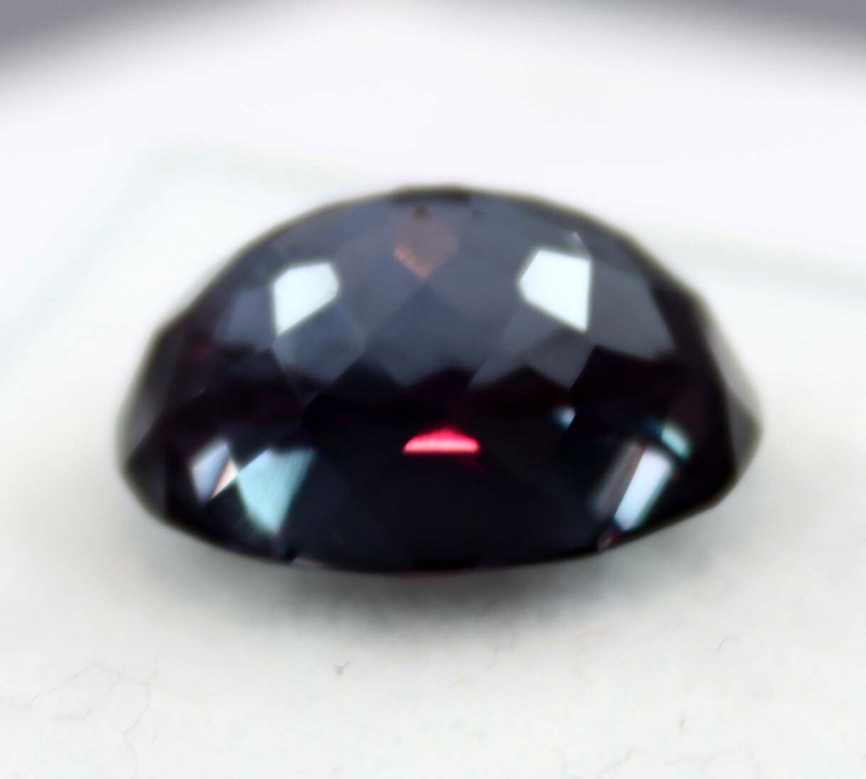Natural Alexandrite Loose Gemstone 11 CT Oval Cut Color Changing Certified