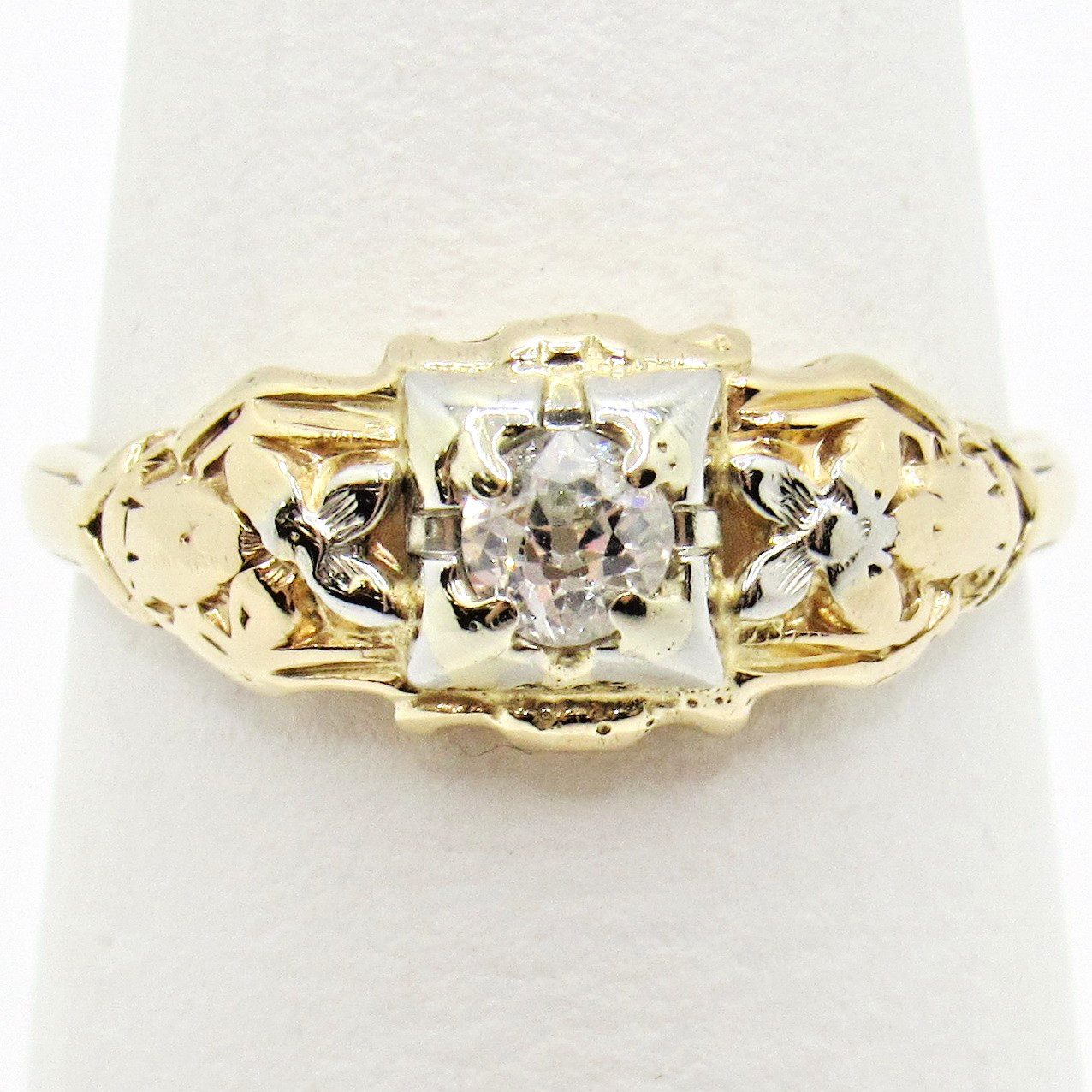 Vintage Antique 14k Yellow Gold 1/8Ct European Diamond Right Hand Estate Ring