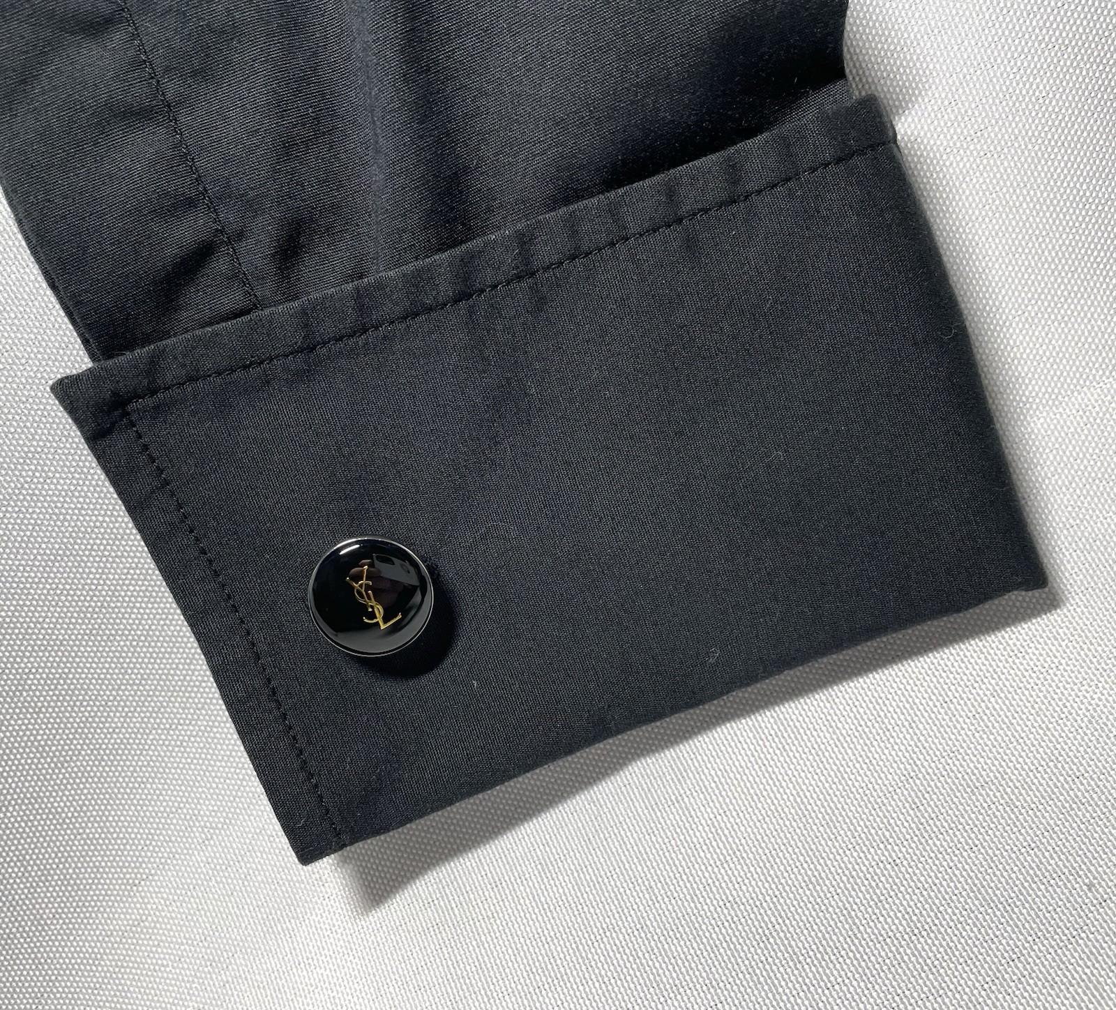 Auth [Beautiful] Yves Saint Laurent YSL Black stone & gold Logo Cufflinks Gift