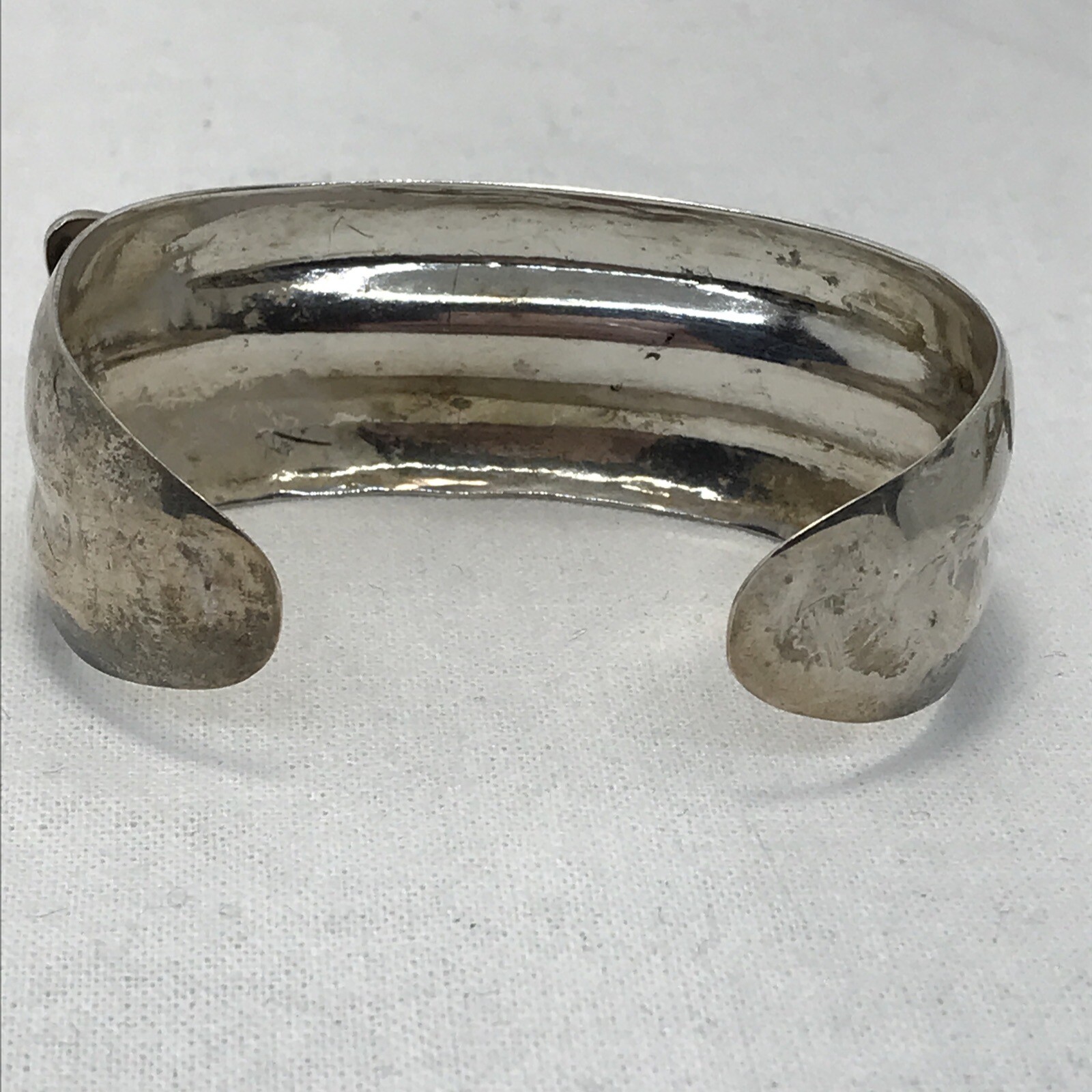 Vintage Mexico Signed 925 Sterling Silver X’s & O’s Cuff Bracelet sz 6
