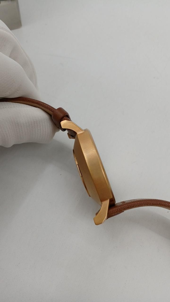 KLASSE14 quartz watch