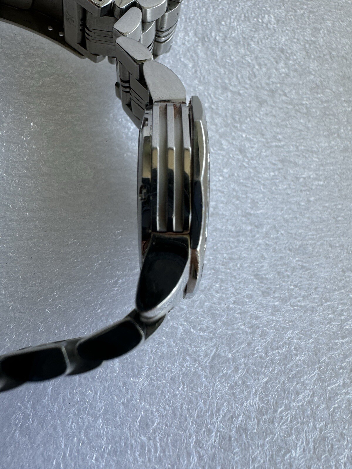 Corum Admiral’s Cup 29mm Steel .54 Diamond Quartz Case 039.440.47