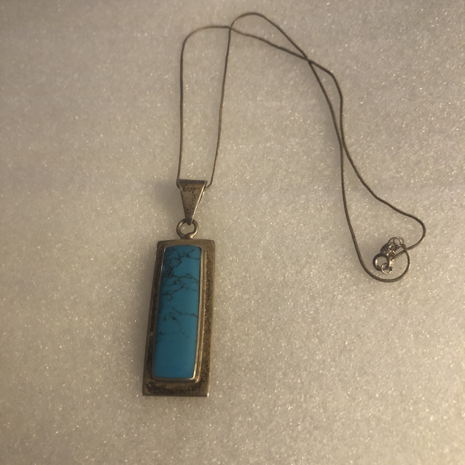 Mexican sterling silver turquoise pendant From Bale 2 1/2 Inches Long Chain 18