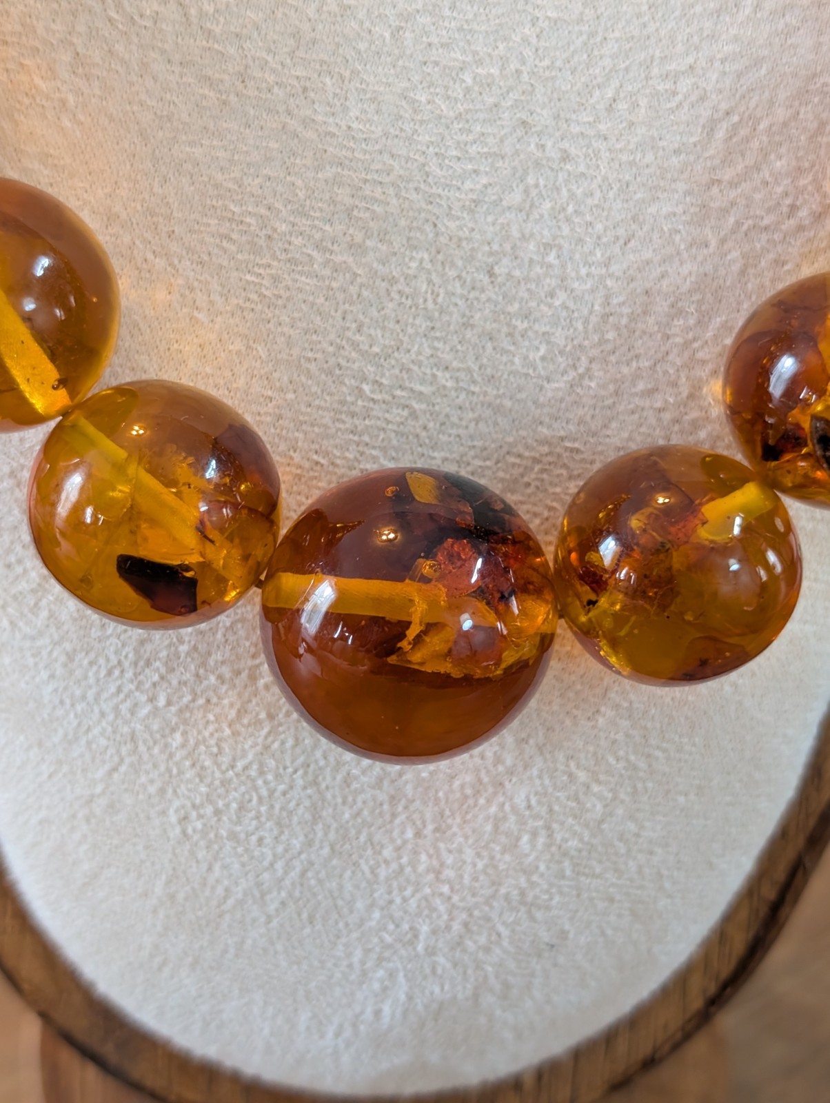 Vintage Baltic Amber Graduated Bead Necklace 132g 24″ UV Reactive Estate
