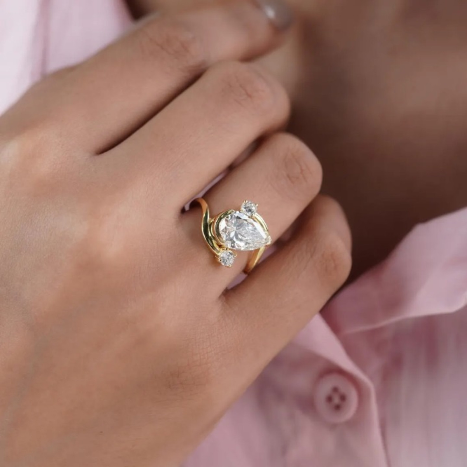 3 Carat Pear Cut Lab Grown Diamond Engagement Ring | 14k Yellow Gold VVS VS