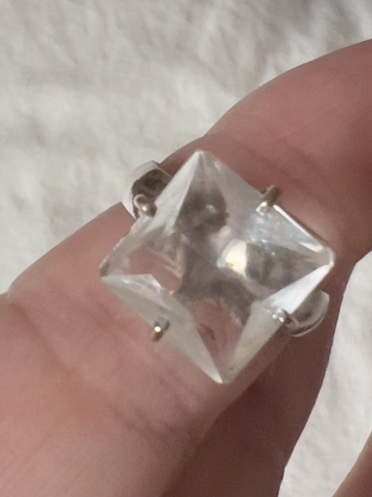 Vintage 18k White Gold Different Stone Cut Sapphire Tower Cocktail Ring Size 7