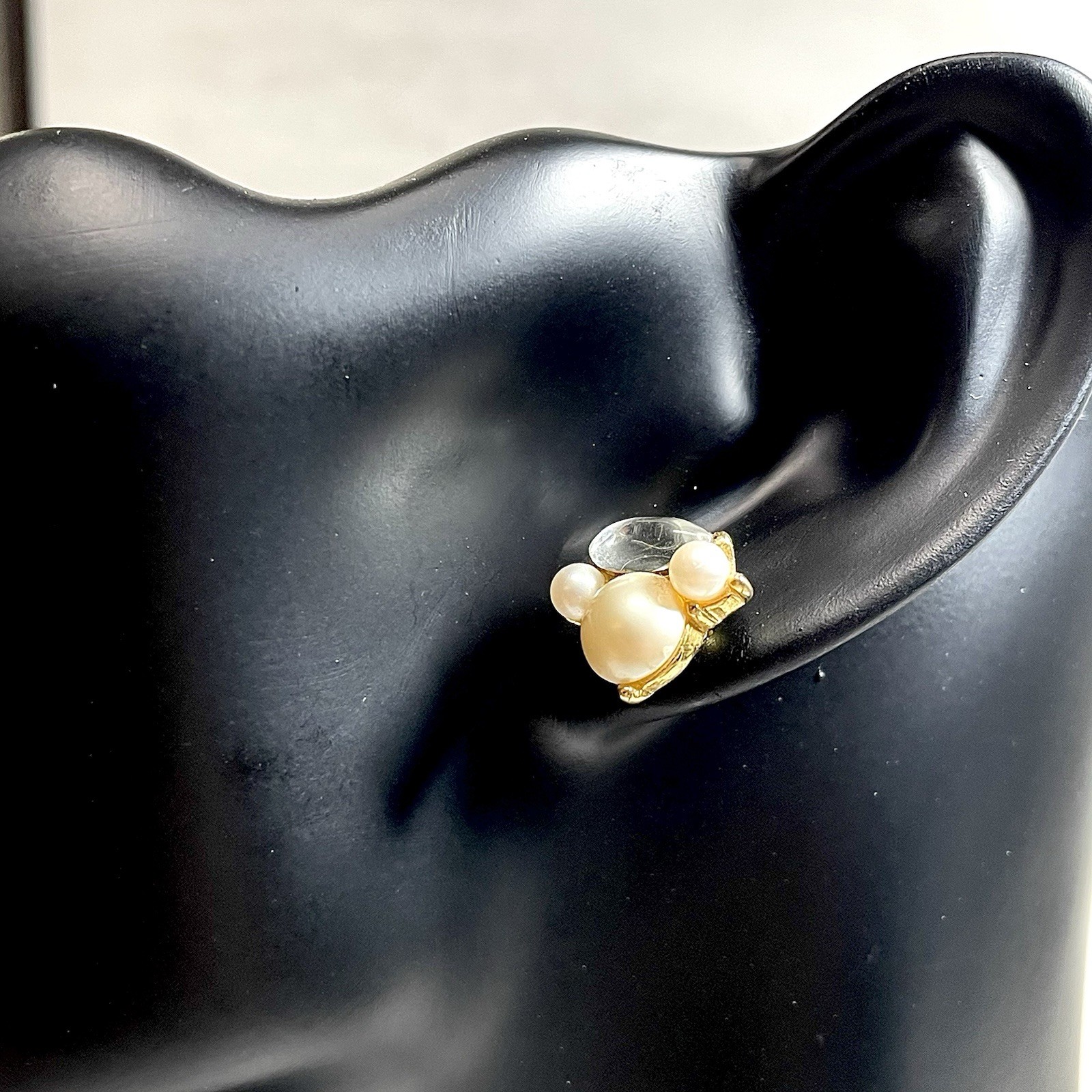 Vintage Signed Crown Trifari Pearl Crystal Cluster Stud Earrings Gold Tone Post