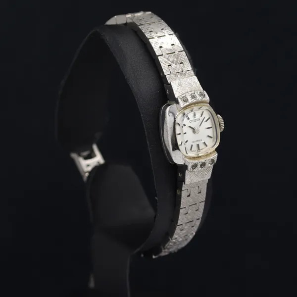 Working condition, excellent condition. Citizen 4-672861 manual winding women