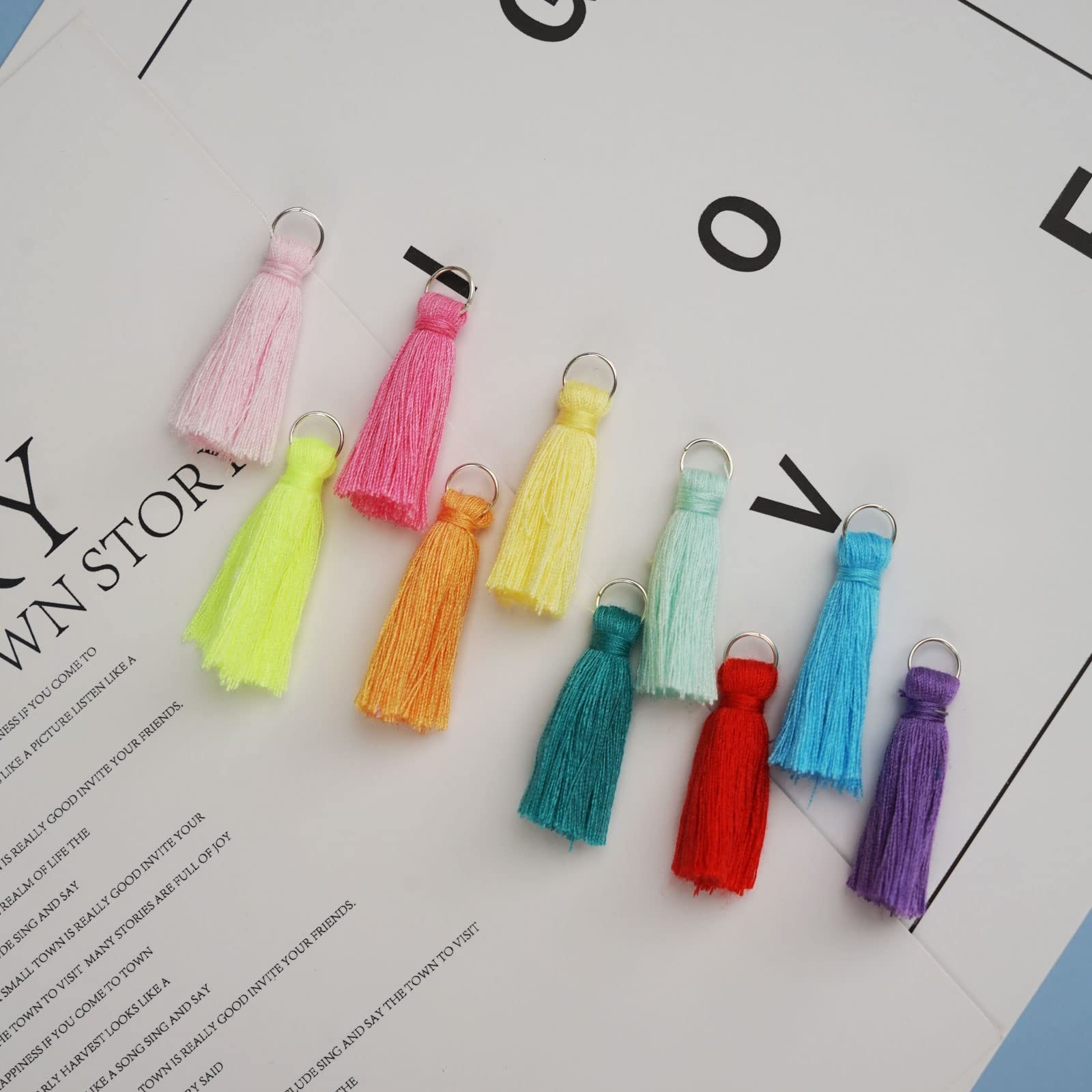 180PCS 30 Colors 3.5CM Multi-Color Mini Tassels Tiny Craft Tassels for Earrin…