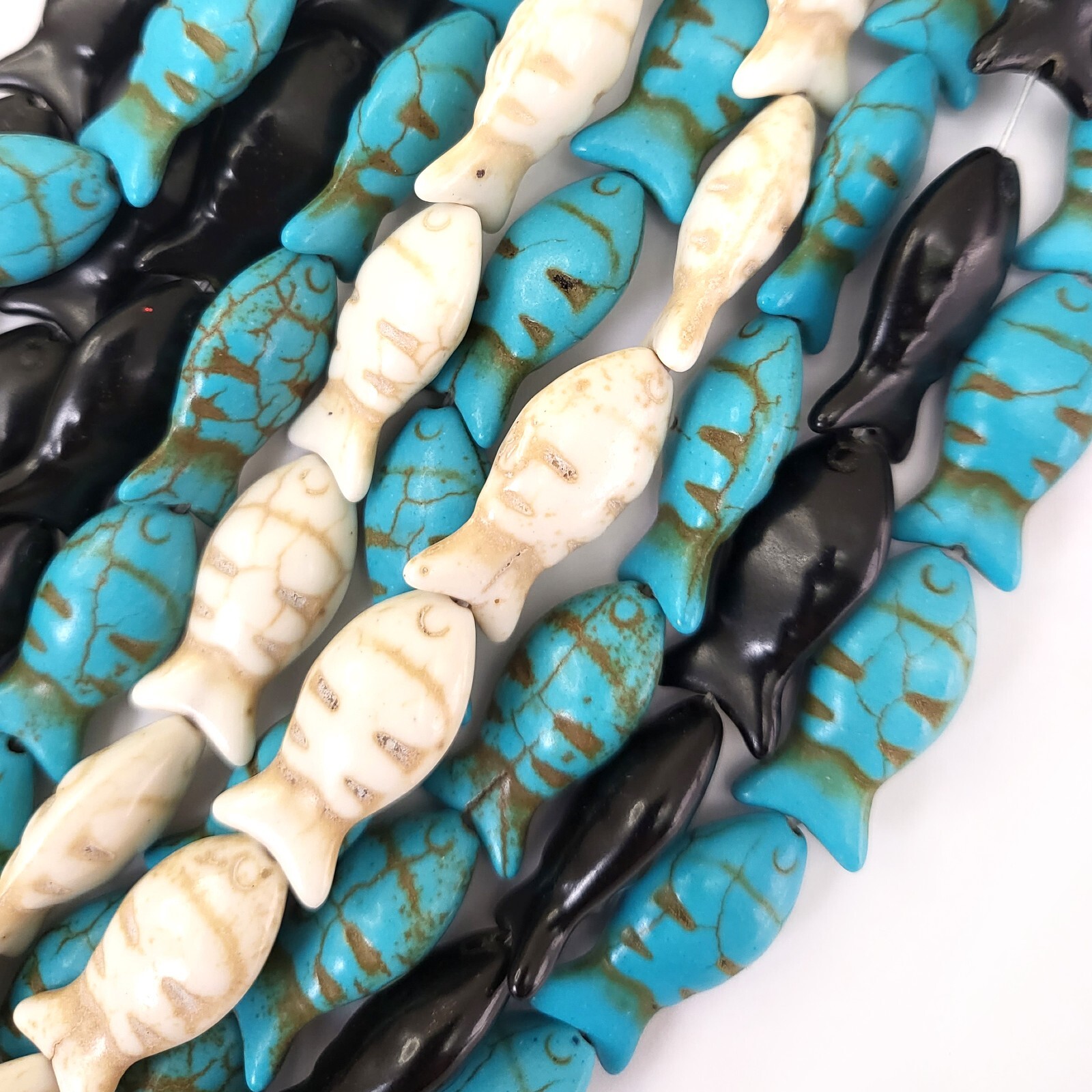 Zuni Fish Bead Charm Animal Beads Howlite Turquoise Carved 15″ Strand