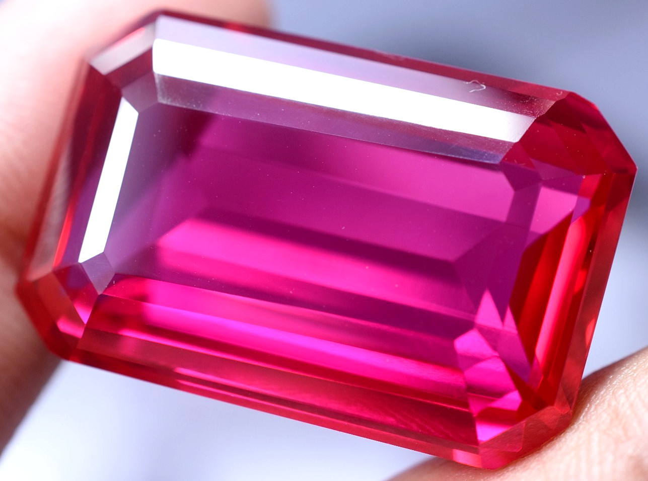Extremely Rare & Natural 85.32 Ct SUNRISE RUBY GGL Certified Loose Gemstone
