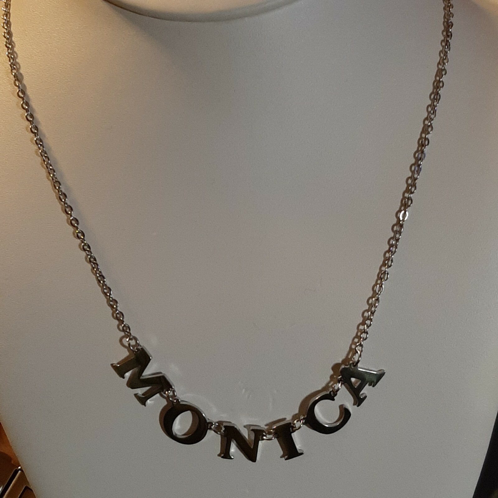 Personalized Custom Letters Name – Put your Name or Nickname on a Necklace