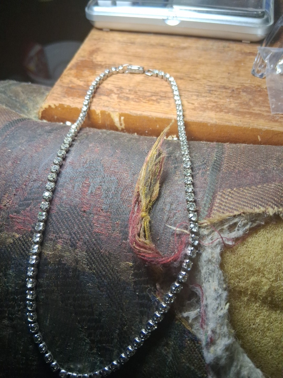 CLASSIC ELEGANCE Vintage KRAMER Single Strand Rhinestone Choker Necklace