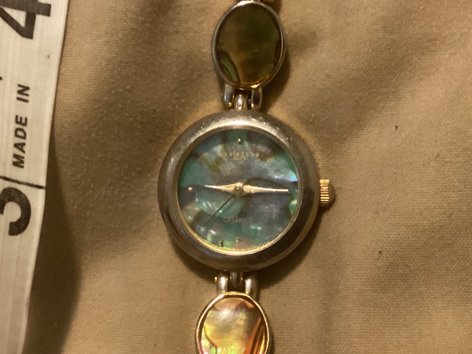 LA Express Abalone Women’s Link Bracelet Wristwatch – New Battery – Runs –