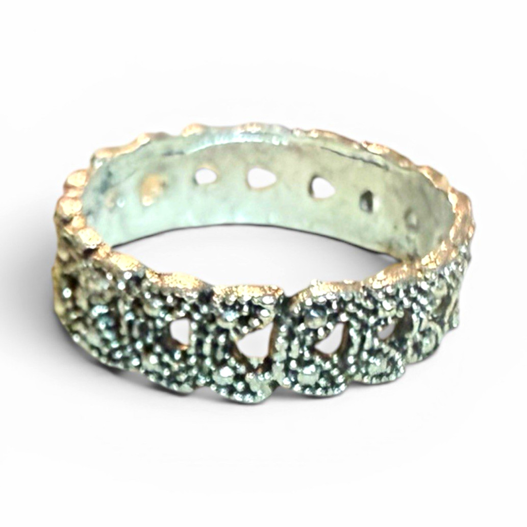 Silver Tone Metal Band Ring with Decorative Stones, Fashion Style Ring Size 6