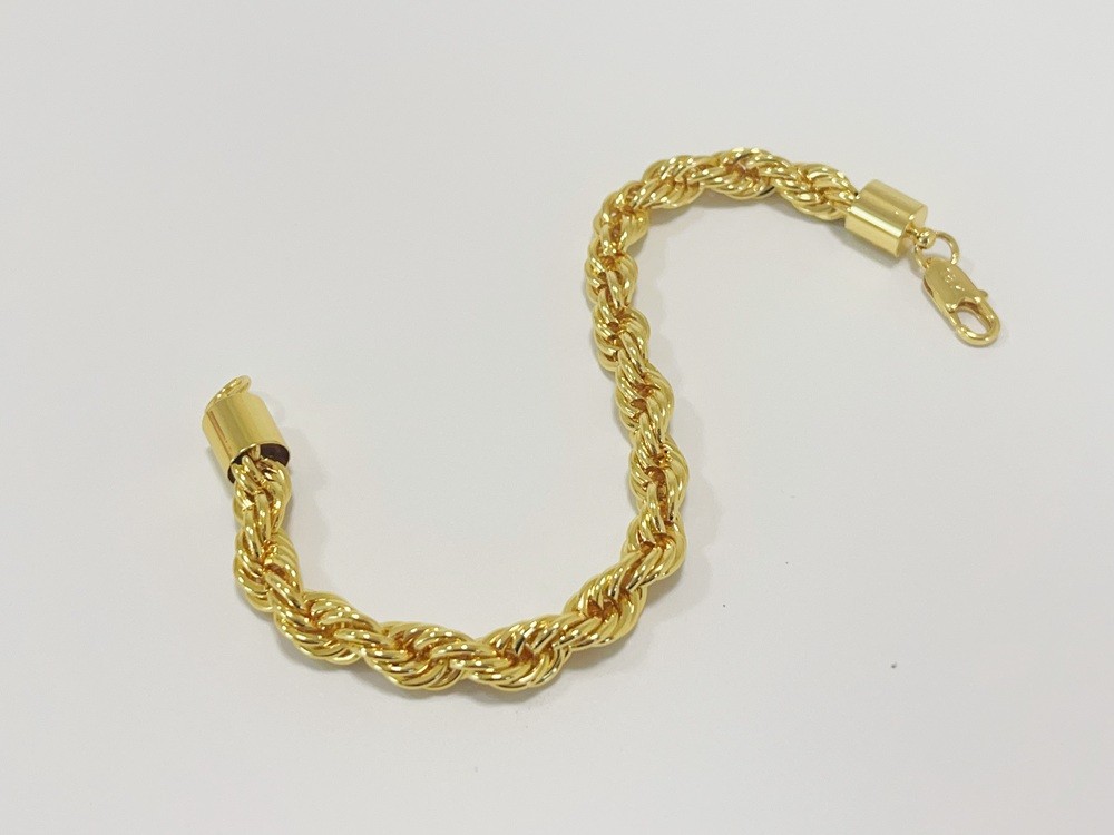 18K Gold Bangle Bracelet, Size 8.5 Mm Width, 23 Cm Length