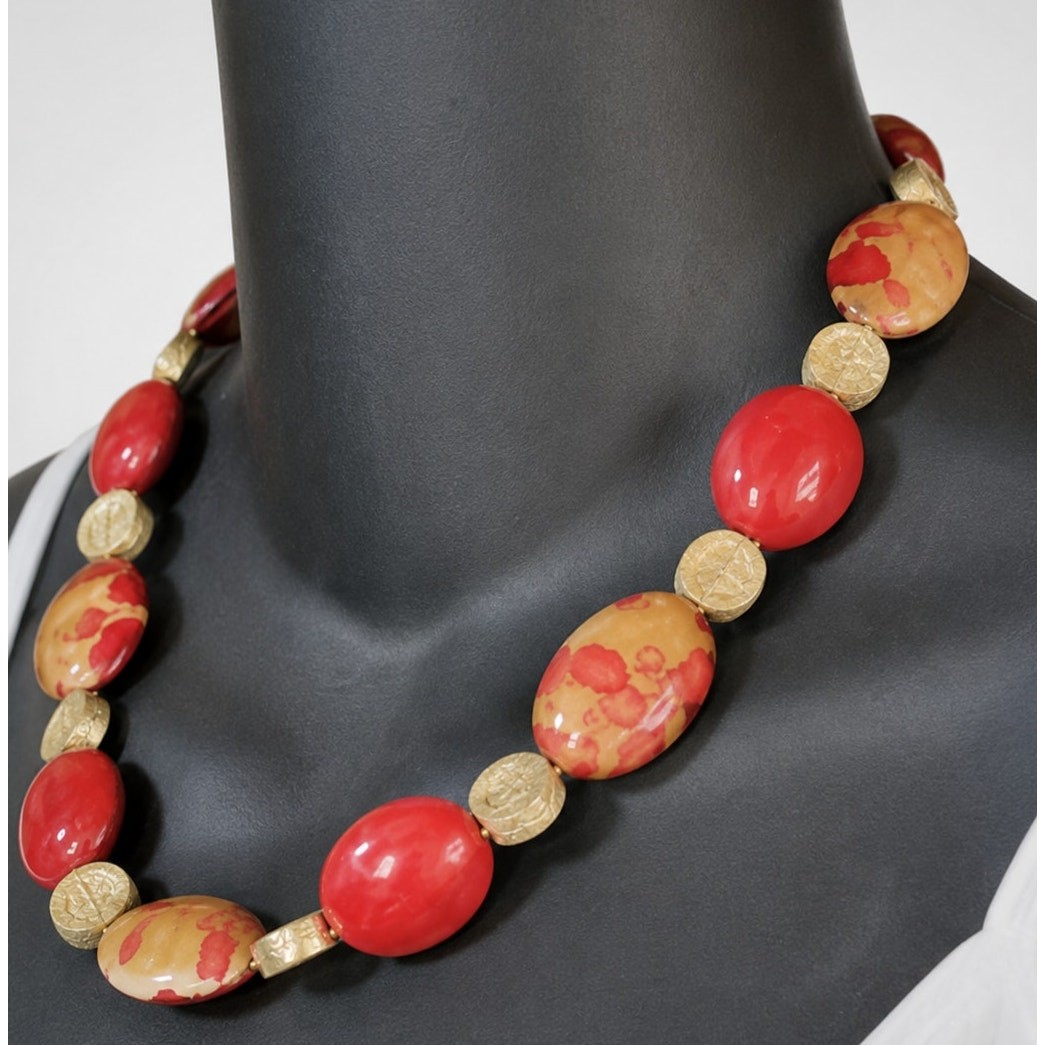 Vintage Red Gold Lucite Beaded Necklace 18″ 1990s Retro Colorful rd01-10