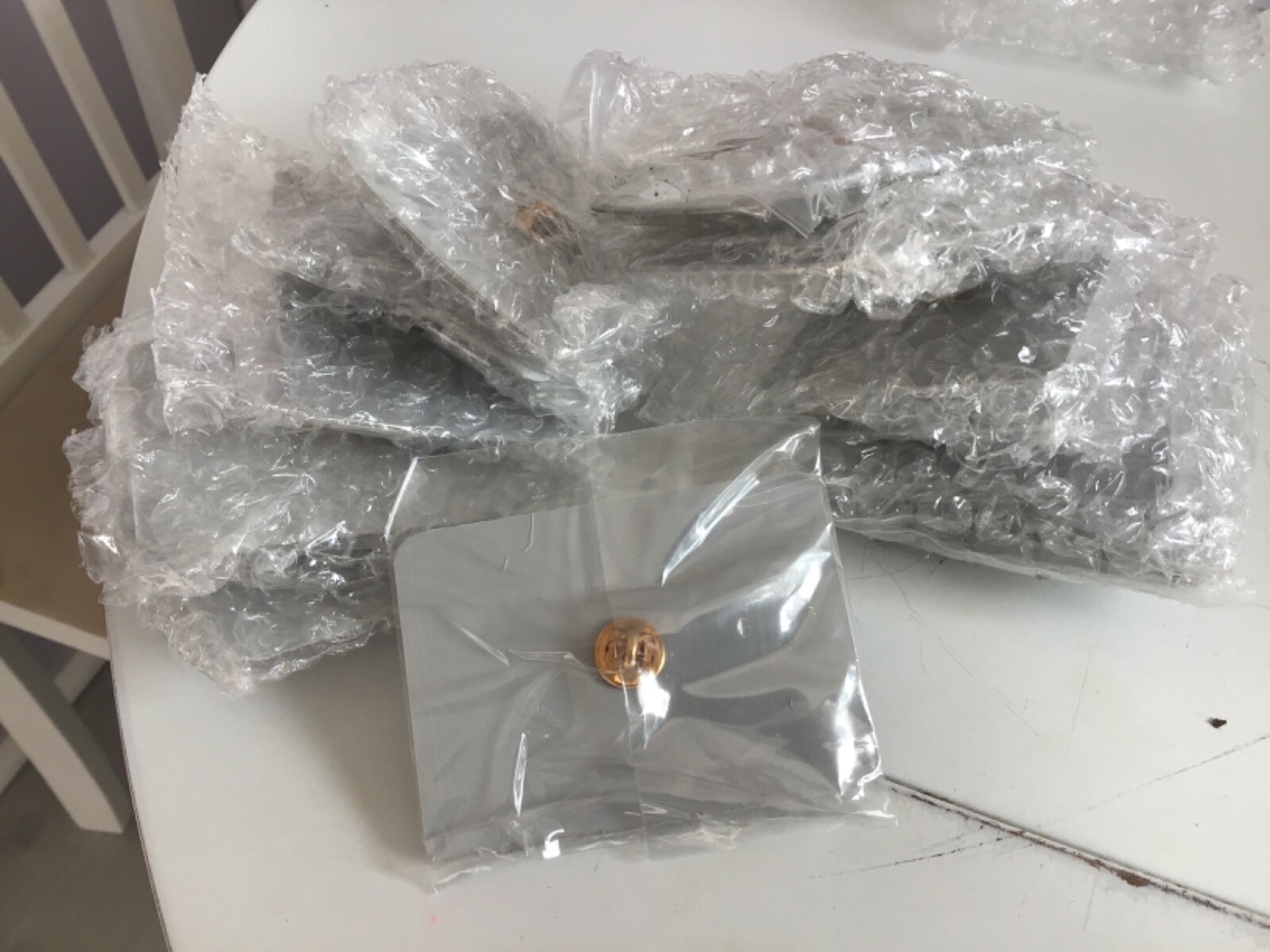 12x brass bee pin brooch new size 20mmx15mm as per photos