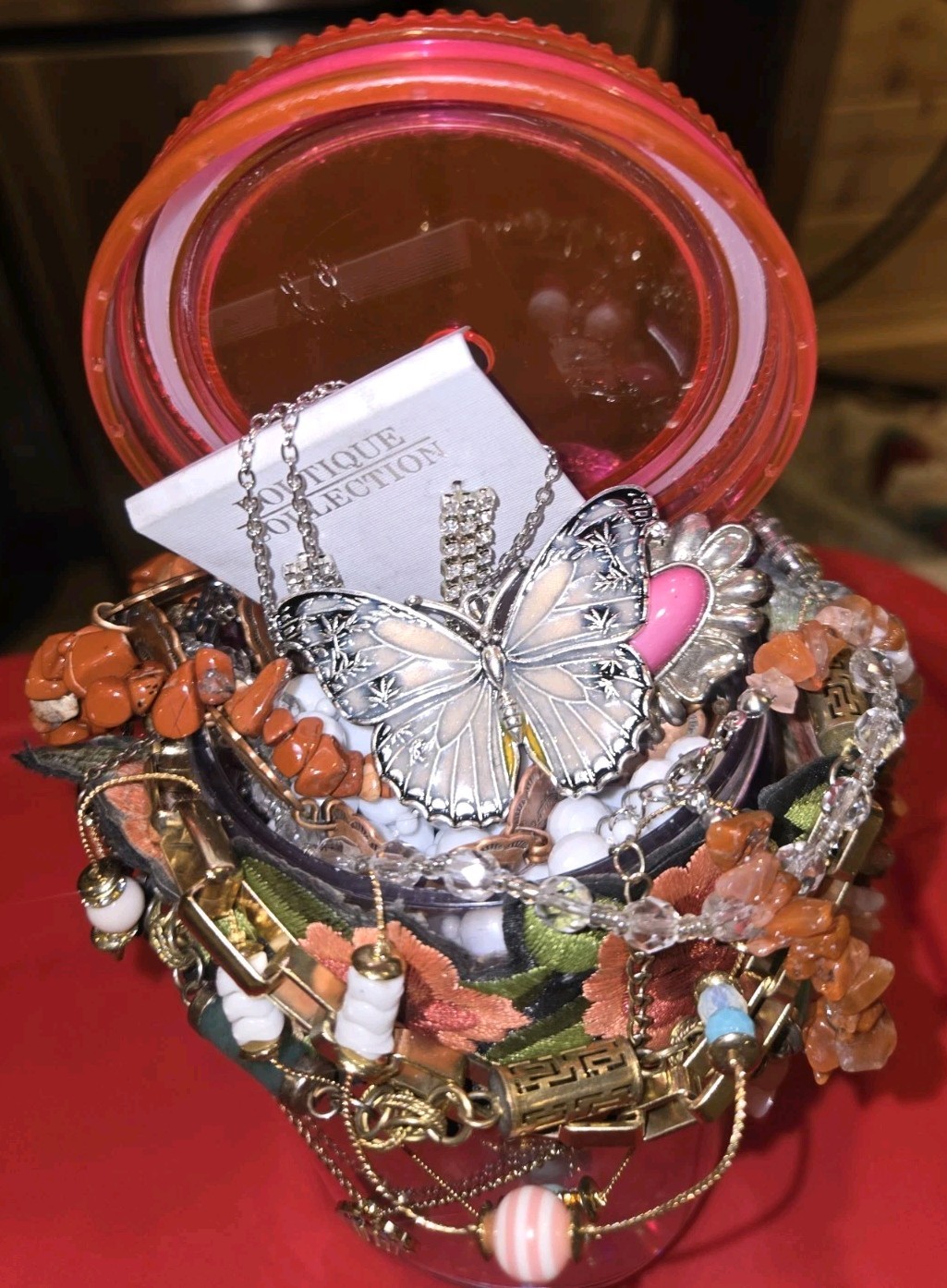 PINK💝PARADISE~MYSTERY JEWELRY JAR~VINTAGE 2 NOW~PACKED FULL/WEARABLE PIECES