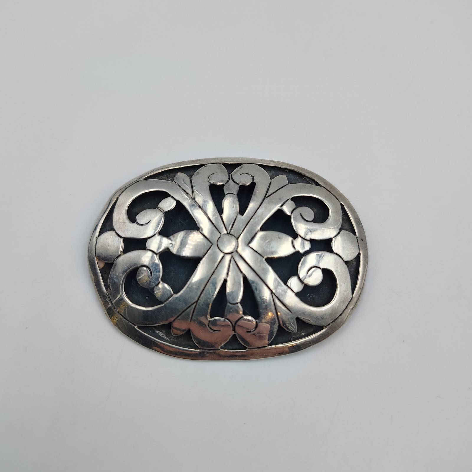 Vintage EM Cuernavaca MOR Mexico Taxco Sterling Silver 925 Oval Brooch Pin