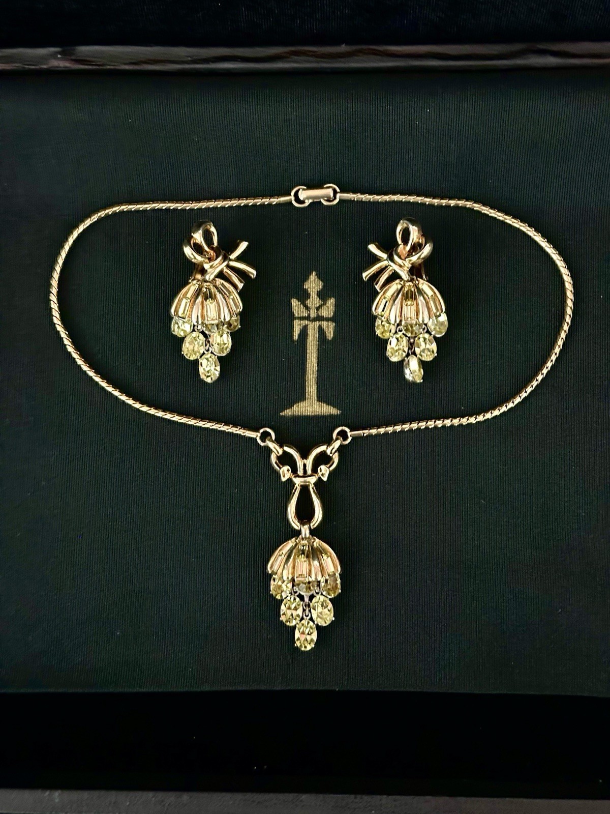 TRIFARI “Grapes” Set 1950 Jonquil Trifanium Alfred Philippe PAT PEND w/Box