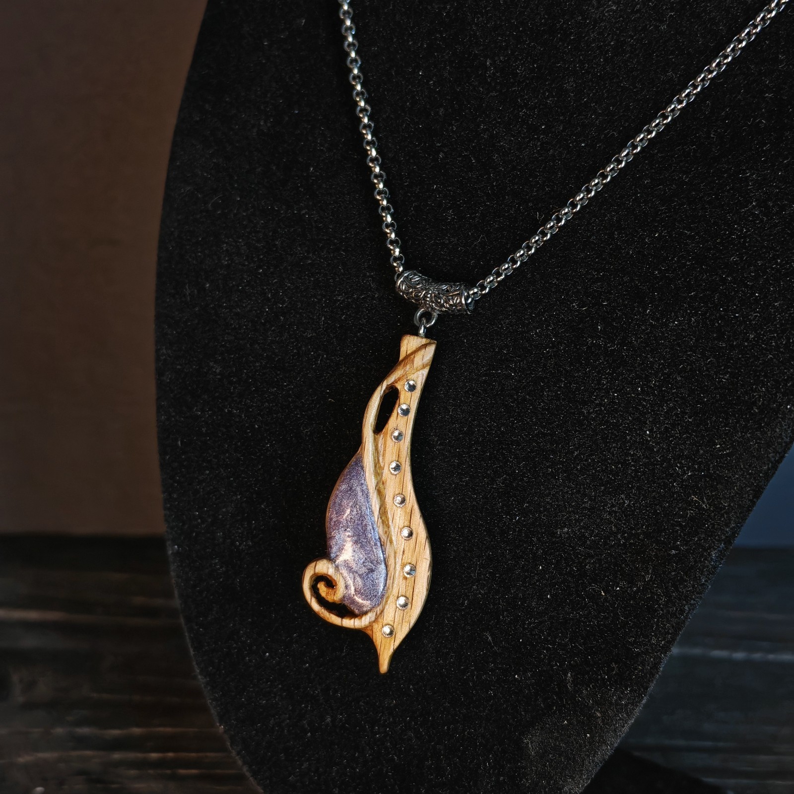 Handcarved Oak Wood Resin Musical Note Necklace Stainless Steel Chain Jewelry