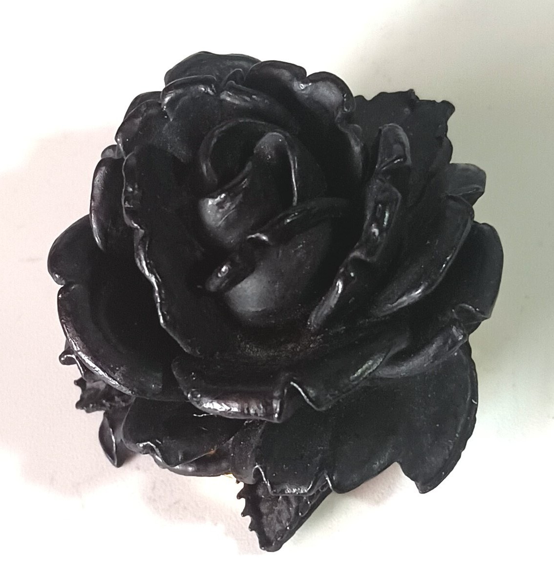 Vintage Carved Black Rose (Dense Wood?) Mourning Brooch w/ Ornate Gold-tone Back