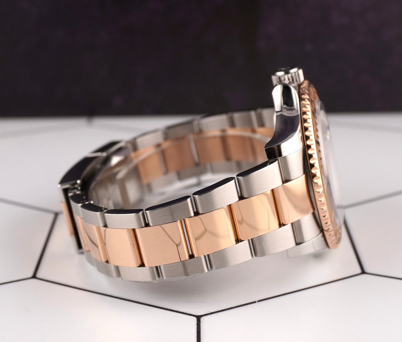 Rolex Yacht-Master 40mm Oyster 18k Rose Gold & Steel Watch Chocolate Dial 116621