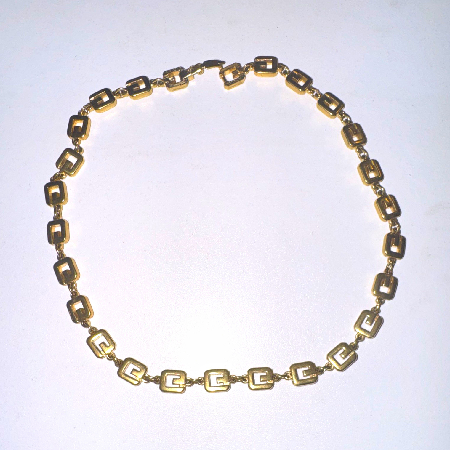 Givenchy Signed Gold Tone Link Chain Necklace 16in Box Clasp