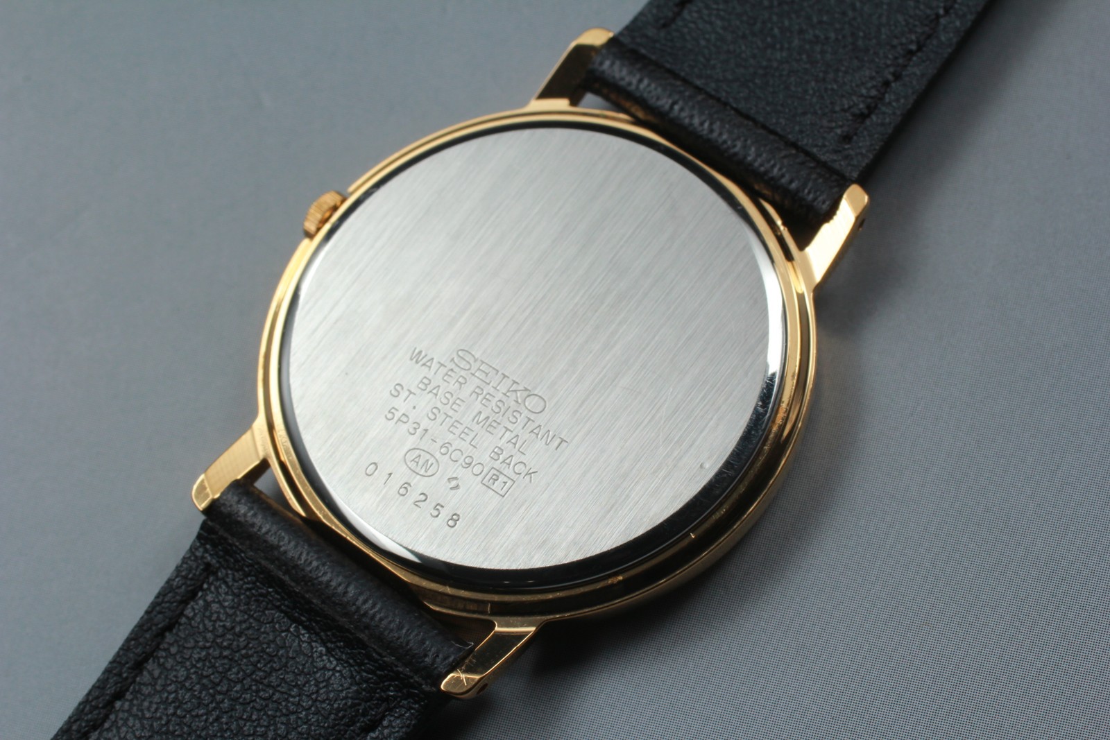 Vtg 1990 N MINT Seiko Chariot 5P31-6C90 Quartz Gold Round Mens Watch From JAPAN