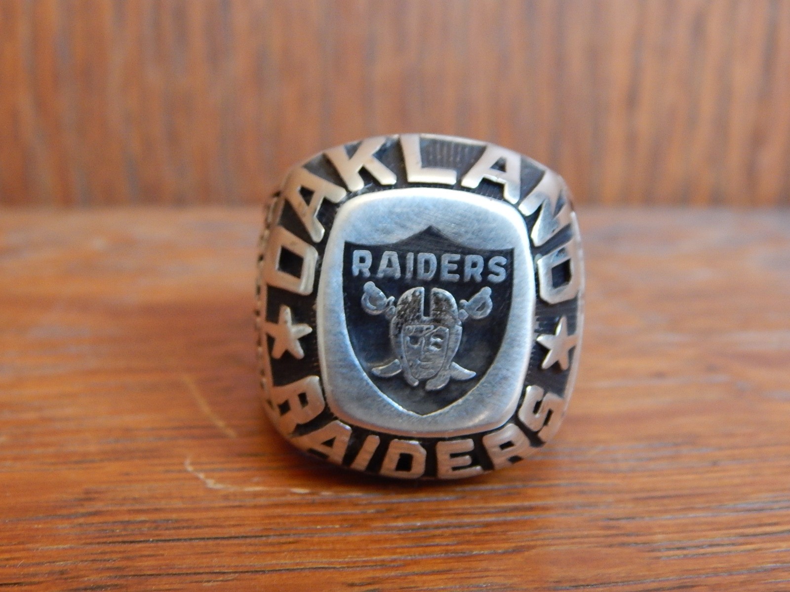 NFL Oakland Raiders Ring Sterling Silver 1995 Football Mens Ring 9.5 31 Grams